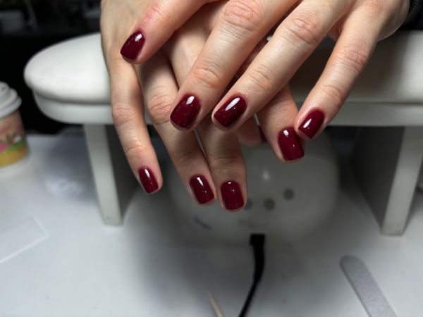 Маникюр, однотон, на каждый день, бордовый